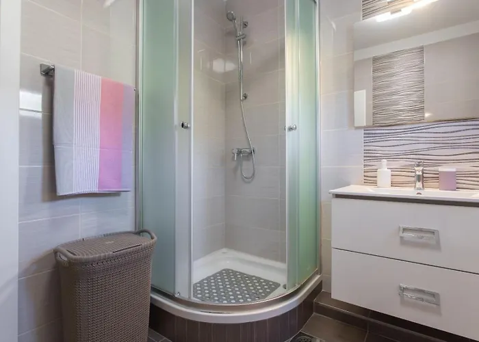 Apartament With Swimming Pool Kastel Stari, - 24273