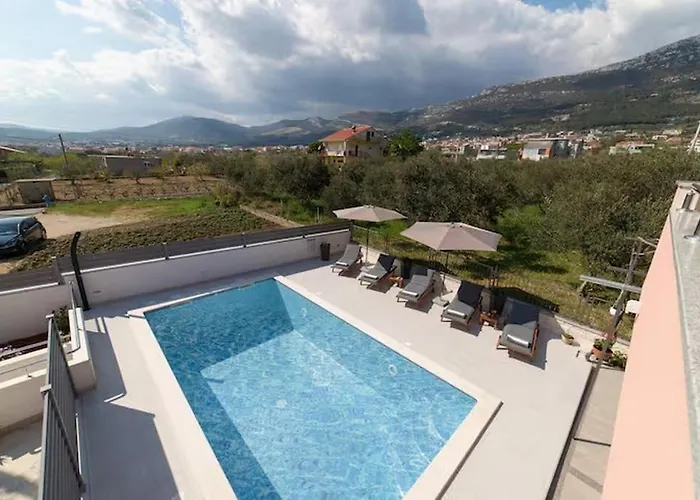 With Swimming Pool Kastel Stari, - 24273 Apartament